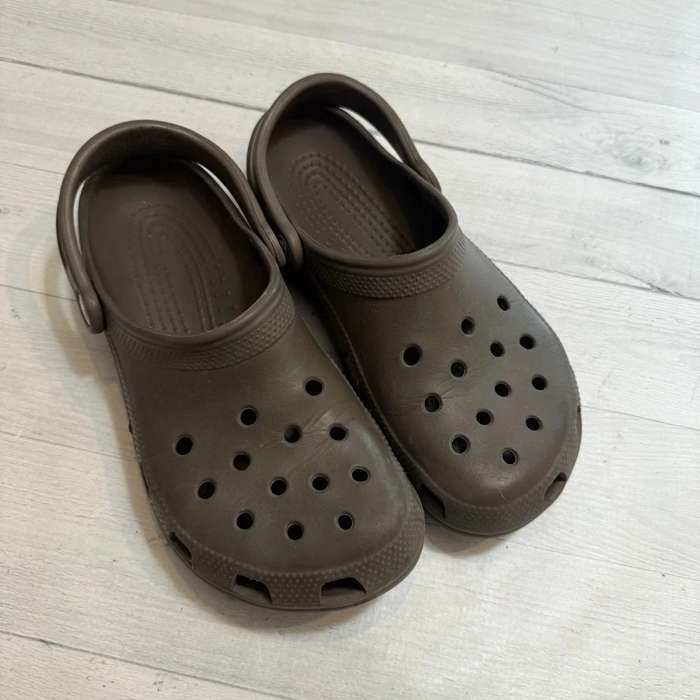 Crocs adult unisex clogs slip on shoes brown mens 6/womens‎ 8